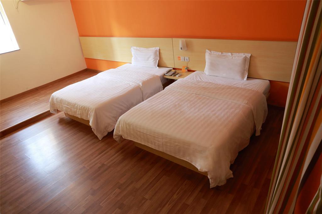 7Days Inn Guangzhou Nonglinxia Road Ouzhuang Subway Station ภายนอก รูปภาพ